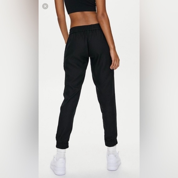 Azure Skies Los Feliz Joggers 100% Rayon drawstring waist Aritzia - Picture 5 of 12
